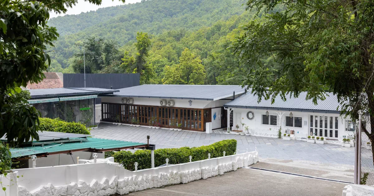 Cafe in Rajpur Road Dehradun