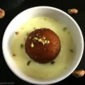 Gulab Jamun With Rabri