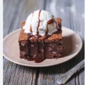 Sticky Walnut Brownie With Ice Cream