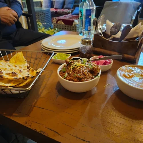 Aristella Cafe and Bar