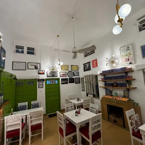 Y Café & Restaurant