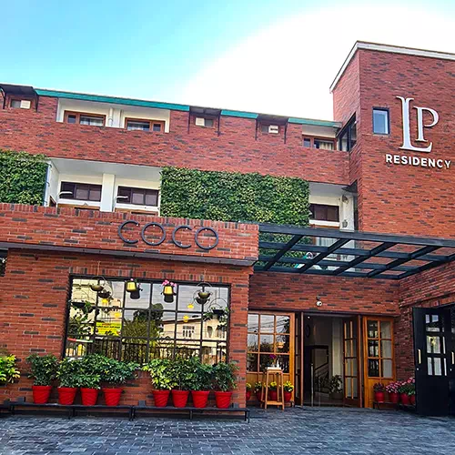 best cafe in rajpur road dehradun