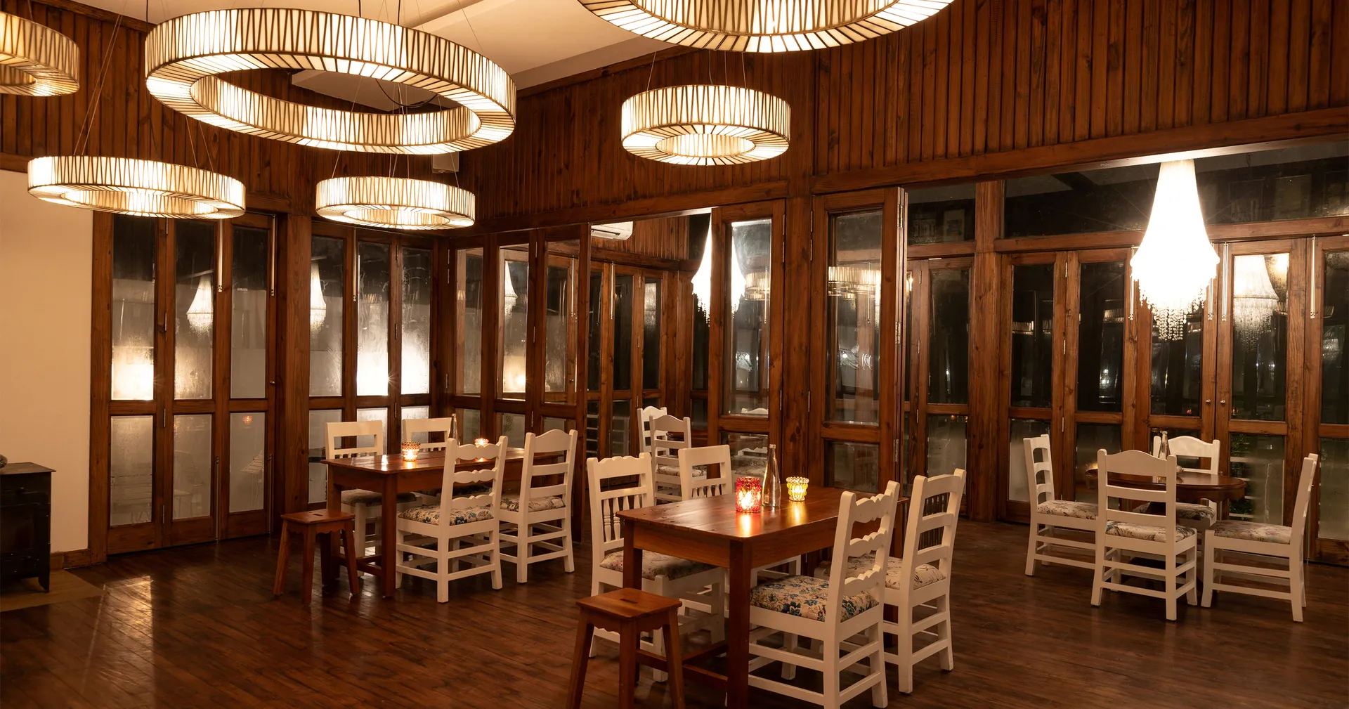 ​Good restaurants in Dehradun with a View Foresta cafe slider-img1